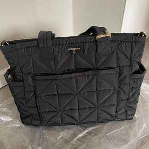 Twelvelittle Carry love tote